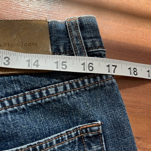Calvin Klein Size 34 Jeans. - Picture 8 of 8